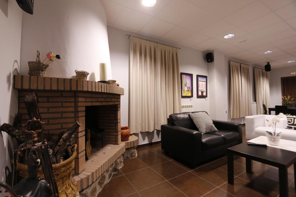 Hotel Rural Arroyo la Plata by Bossh Hotels Jerez De Los Caballeros Exterior foto