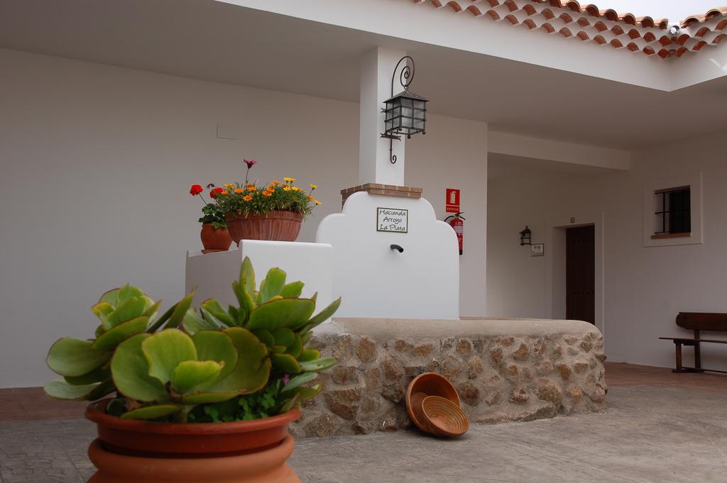 Hotel Rural Arroyo la Plata by Bossh Hotels Jerez De Los Caballeros Exterior foto
