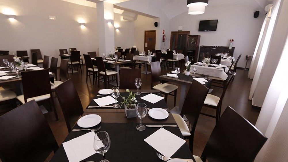 Hotel Rural Arroyo la Plata by Bossh Hotels Jerez De Los Caballeros Exterior foto