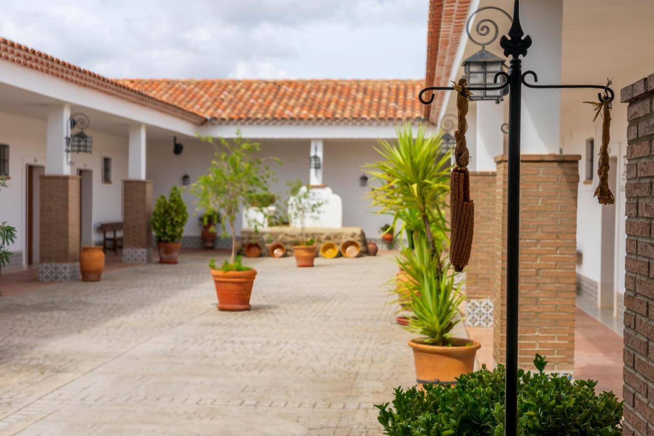 Hotel Rural Arroyo la Plata by Bossh Hotels Jerez De Los Caballeros Exterior foto