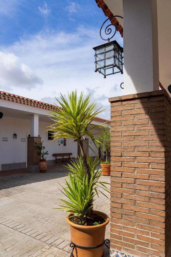 Hotel Rural Arroyo la Plata by Bossh Hotels Jerez De Los Caballeros Exterior foto